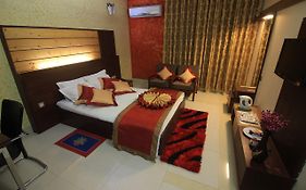 Tiger Garden Int Hotel