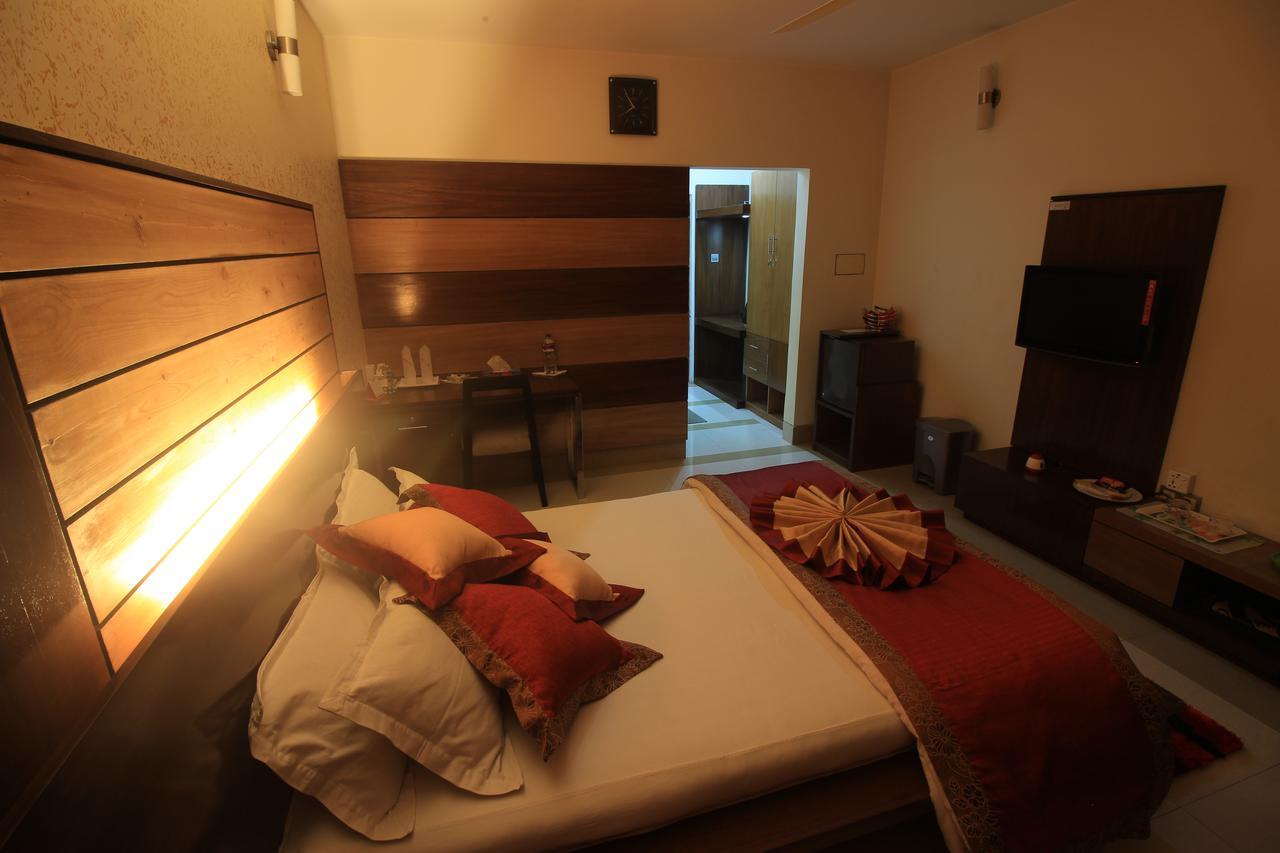 Tiger Garden Int Hotel Khulna Exterior foto